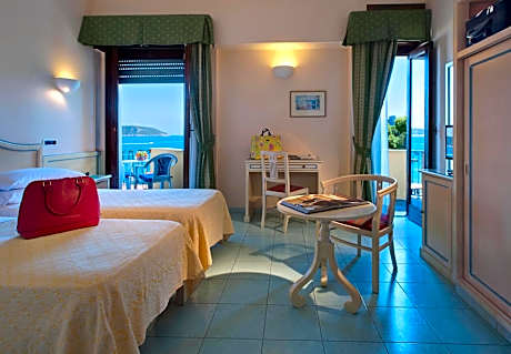 Economy Double or Twin Room