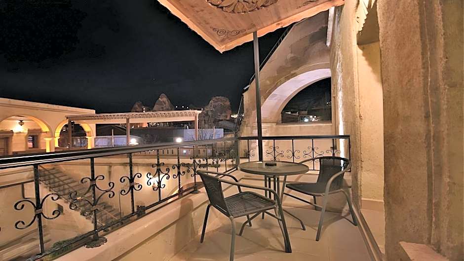 Stone House Cave Hotel