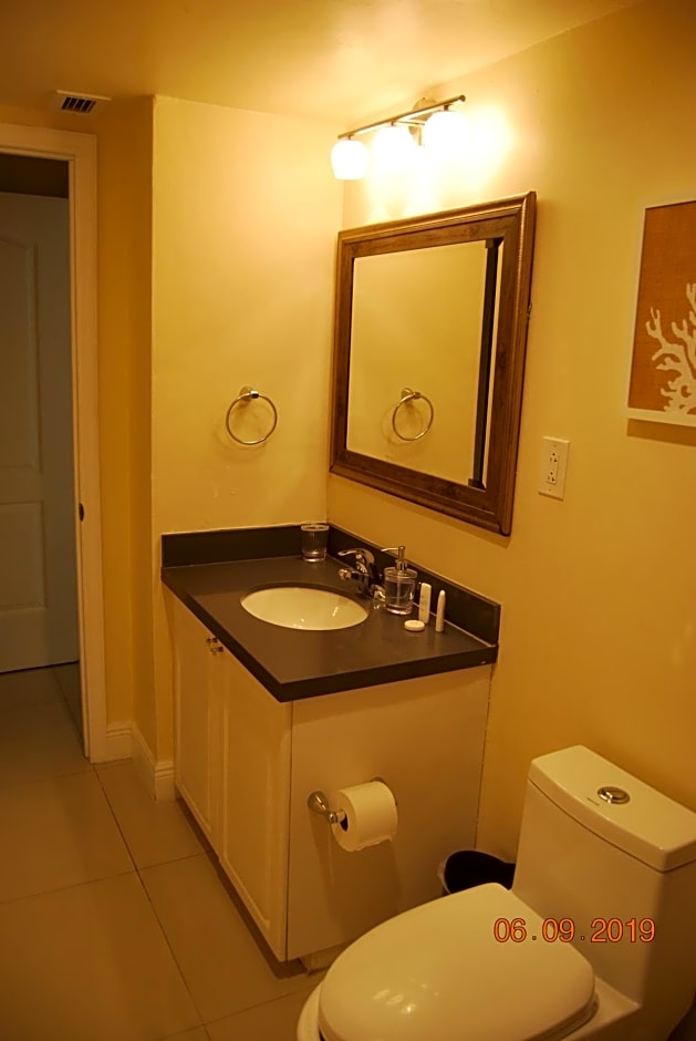 Ocean Reserve Piso 7 STR-310