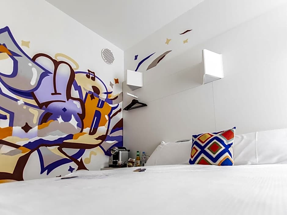 ibis Styles Lausanne Center MadHouse