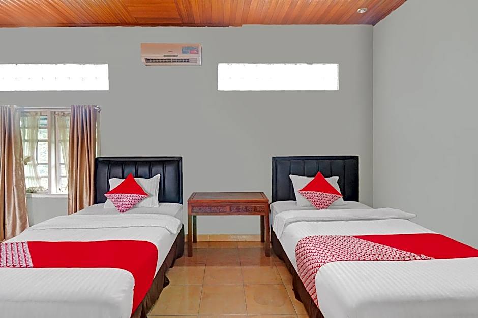 OYO Life 11350O Hotel R Cantika Syariah