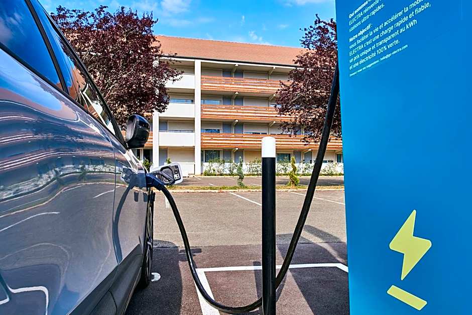 The Originals City Hotel La Verriere-Yvelines