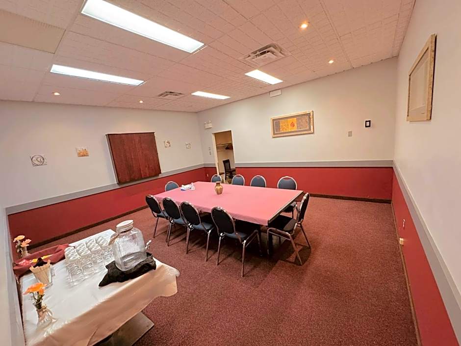Travelodge by Wyndham Prince Albert