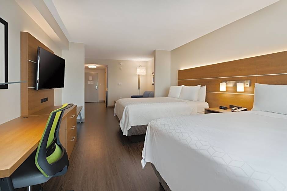 Holiday Inn Express Hotel & Suites Largo-Clearwater By IHG