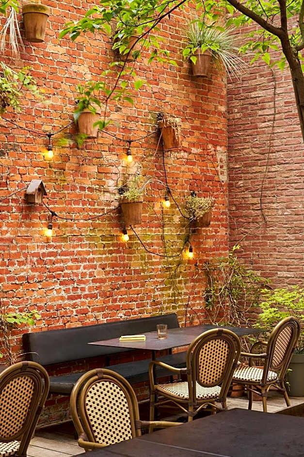 Latroupe Hotel Jardin Secret