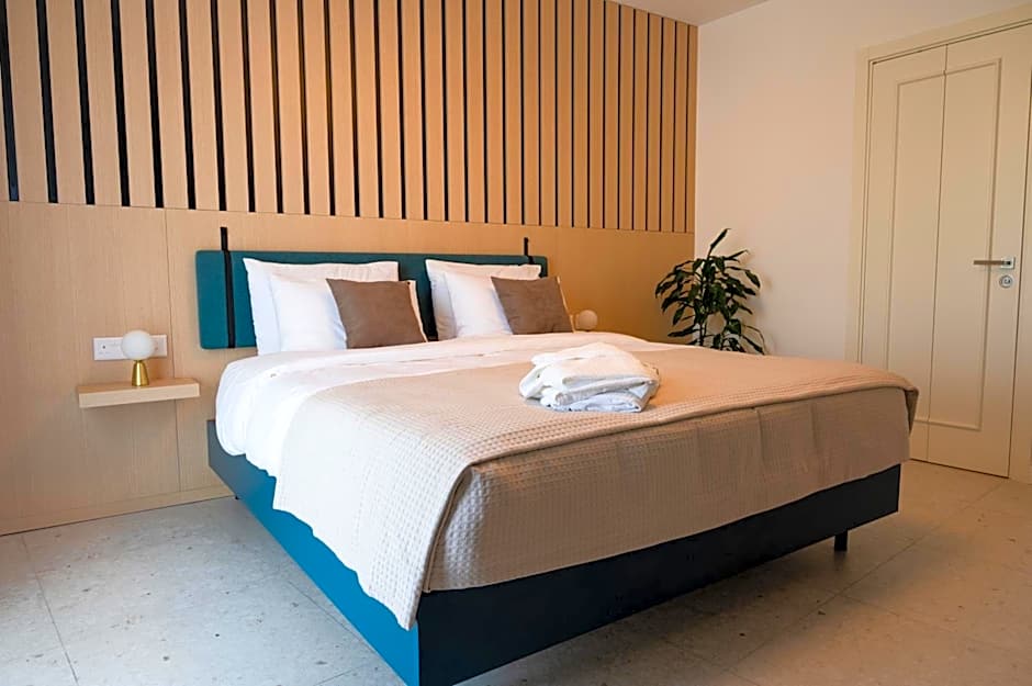 Townhouse17 Boutique Bed & Breakfast