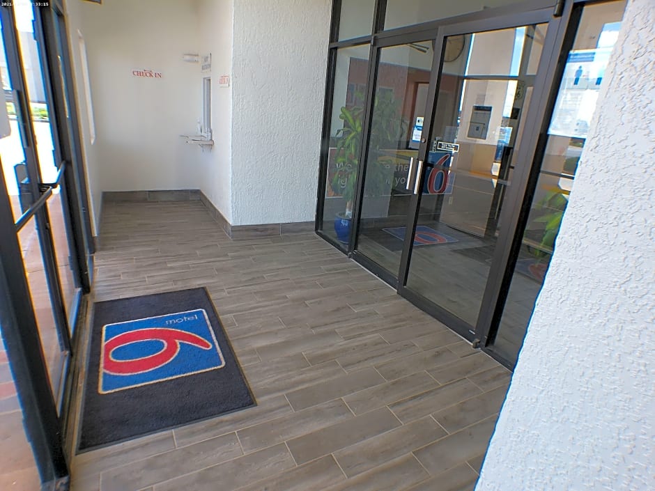 Motel 6 Winslow, AZ