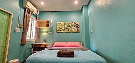 หอพักเรืองเพชร