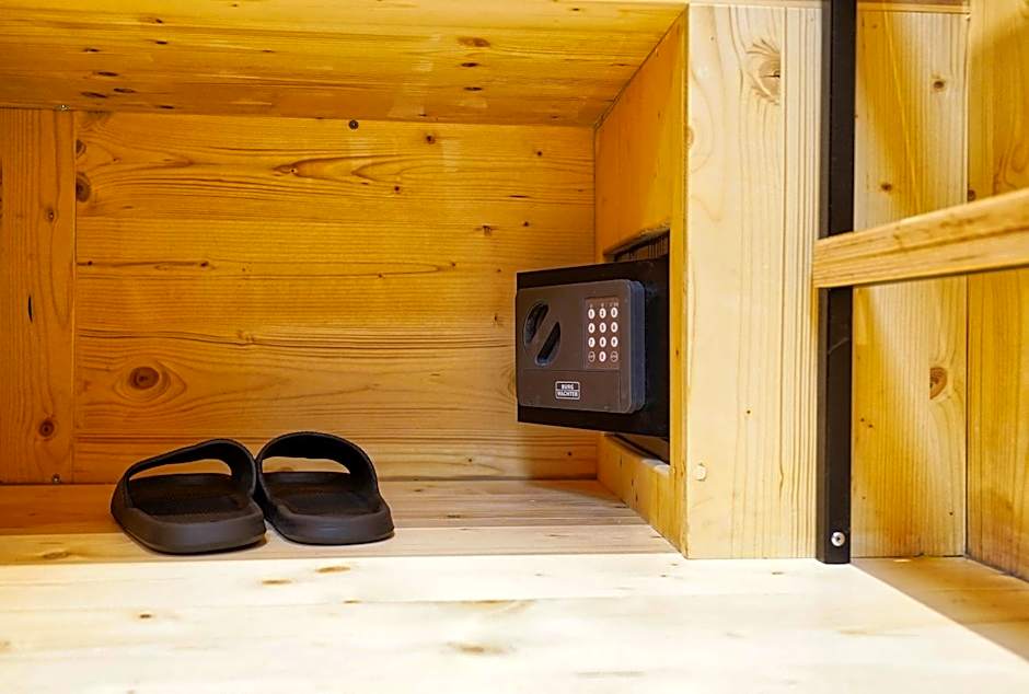 Ljubljana Capsule Hostel