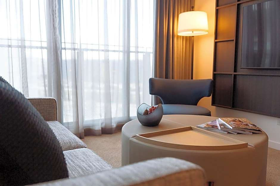 One Global Resorts Green Square