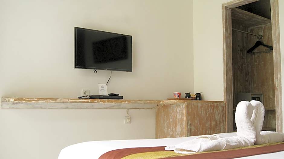 Sugiras Living Guest House
