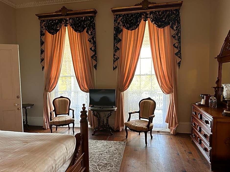 The Inn at Cedar Grove