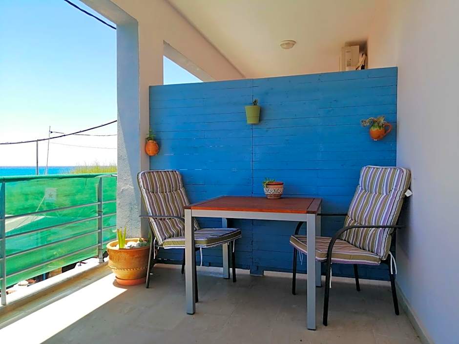 Jason Rooms & Studios