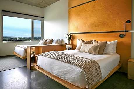 2 Queen Mountain View