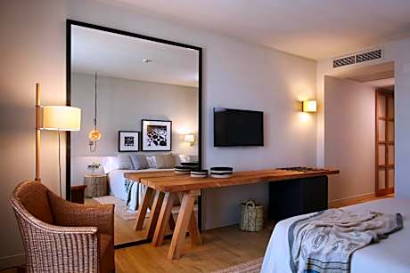 Standard Double or Twin Room with Balcony