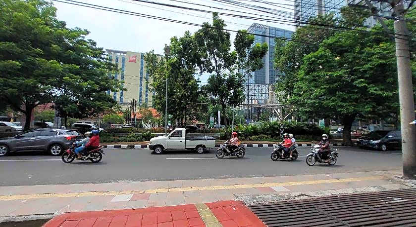 Rons City Hotel near Simpang Lima Semarang Mitra RedDoorz