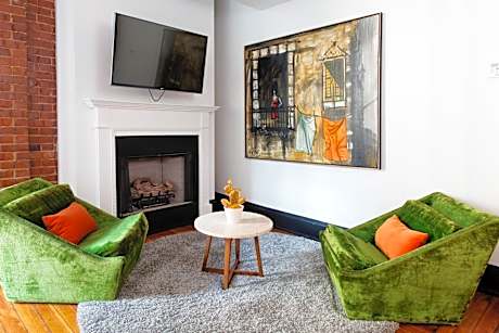 King Private Balcony Suite - The Kite