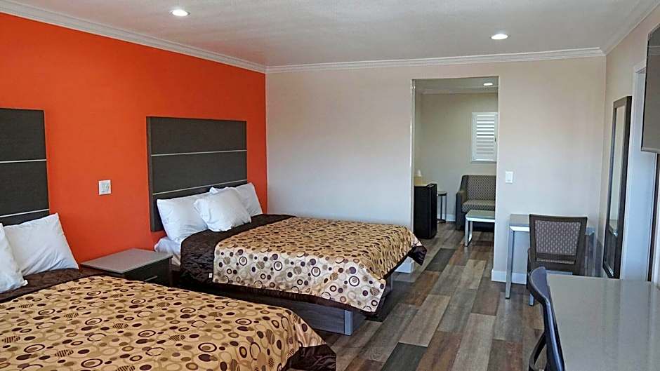 Photo 1 of 13 of Standard 2 Queen Beds, Nonsmoking