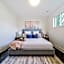 Stunning Modern Suite - King Bed - Free Parking & Netflix - Fast Wi-Fi - Long Stays Welcome