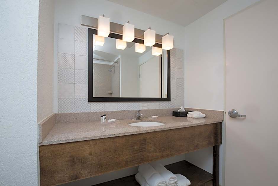 Country Inn & Suites by Radisson, Boone, NC