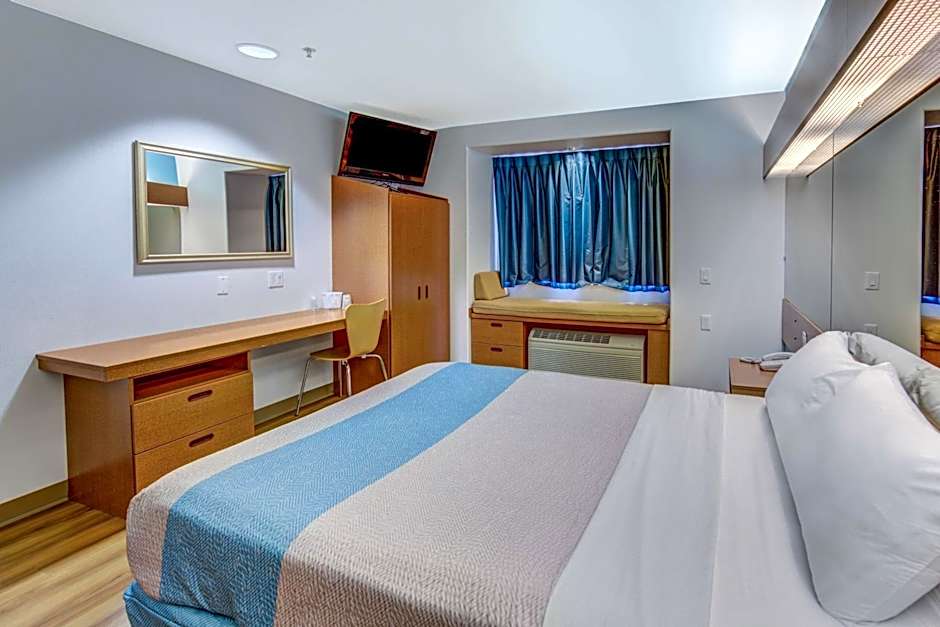 Motel 6-Sutherlin, OR