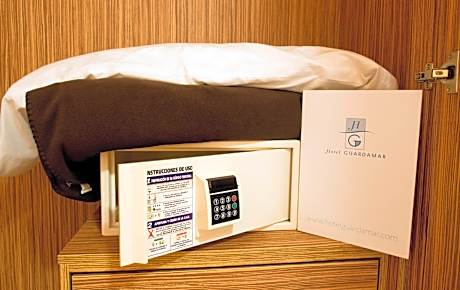 Superior Double or Twin Room (2 Adults + 2 Children)