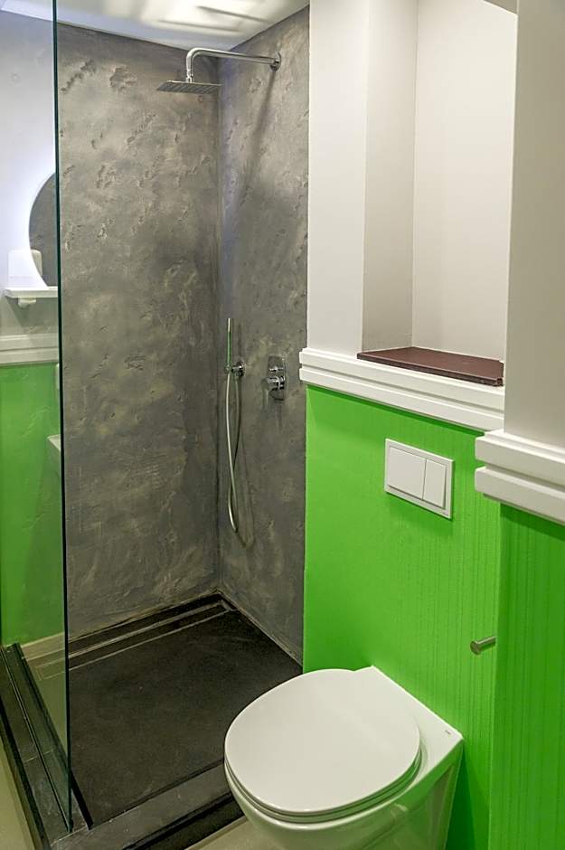 H11 Downtown Apartments