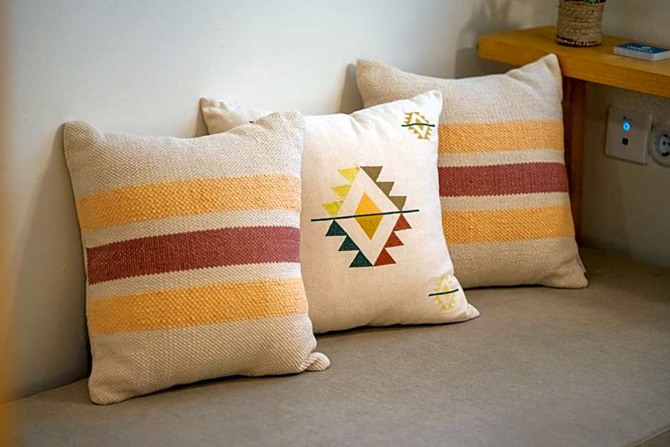 Capella Skiathos, Residences