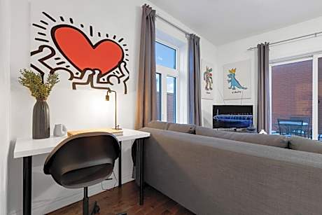 One-Bedroom Apartment with Balcony