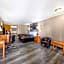Super 8 by Wyndham Kansas City Airport North