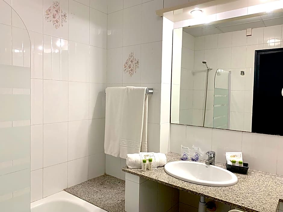 Hotel Restaurant Llansola