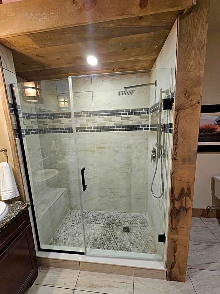 Eaglescape Suites and Event Center