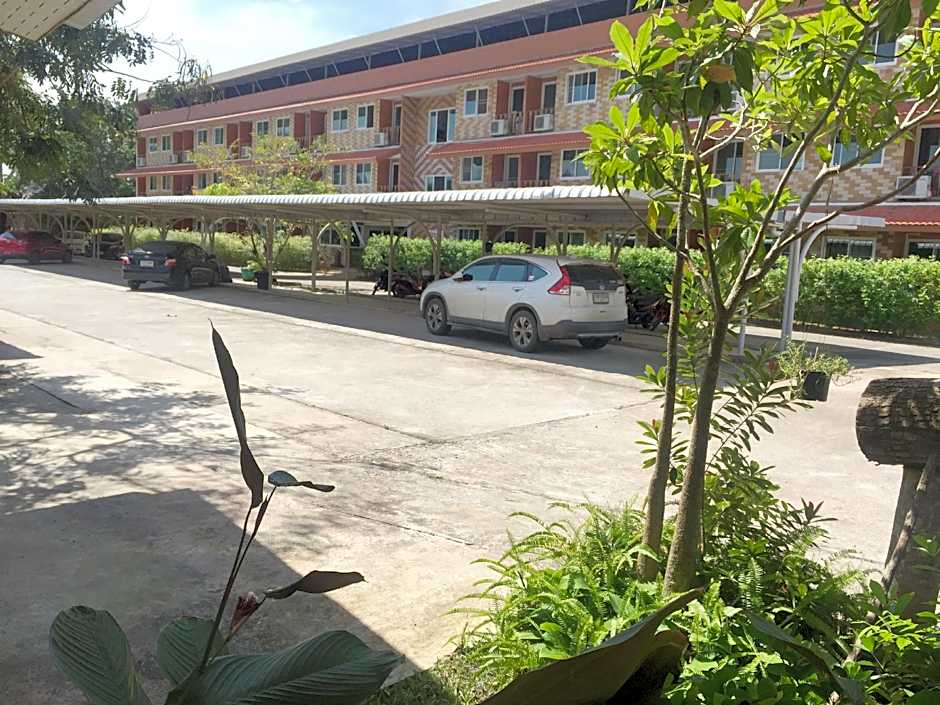 Baan Bangrak Residence