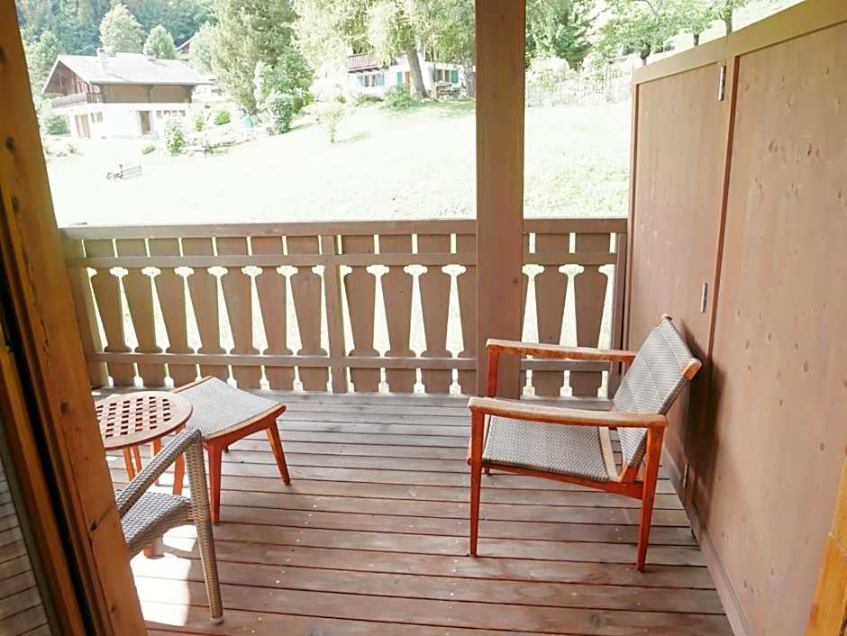 Between Boutique Hotel