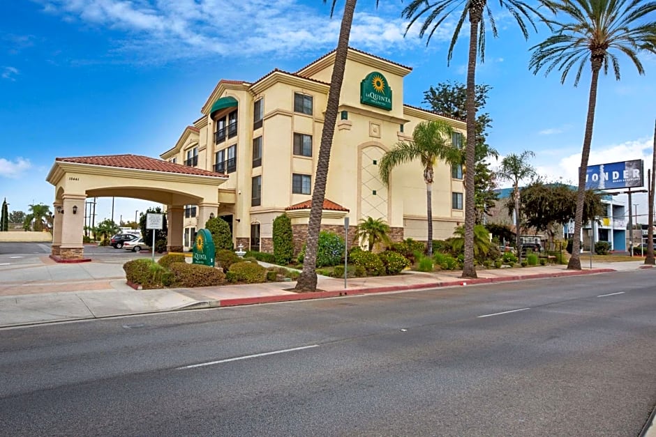 La Quinta Inn & Suites by Wyndham NE Long Beach/Cypress