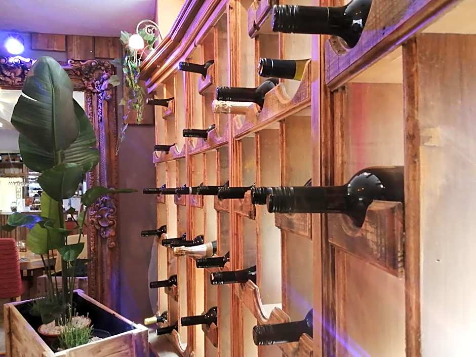 The White Swan Hotel Bar & Restaurant