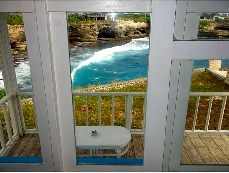 Cliff Park Lembongan