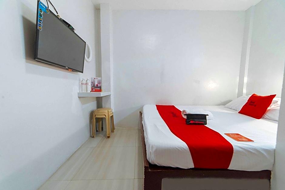RedDoorz at San Antonio Binan Laguna
