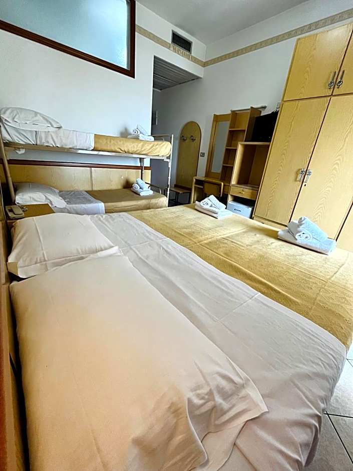 Hotel Columbia Frontemare