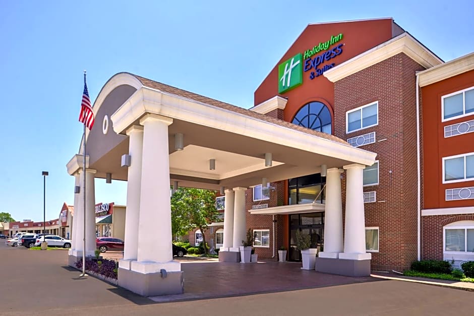 Holiday Inn Express Hotel & Suites Elgin