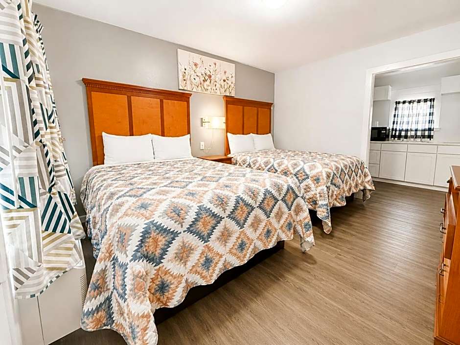 Royal Gateway Motel by OYO