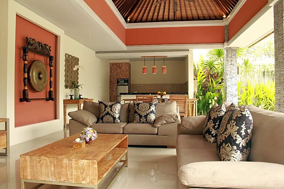 The Wolas Villas