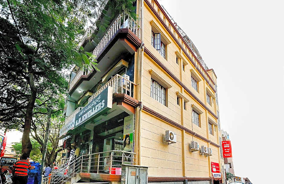 Sree Lakshmi Residency by OYO Rooms – Bangalore, MN