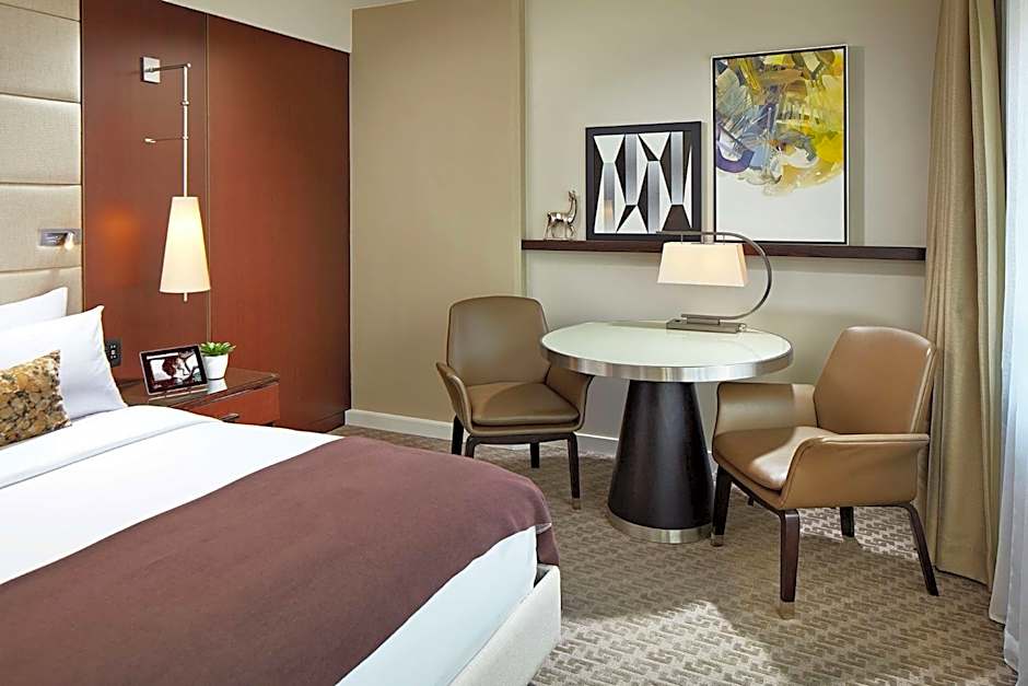 The Statler Dallas, Curio Collection By Hilton