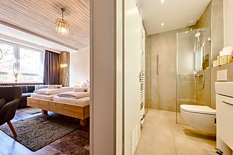 Classic Quadruple Room