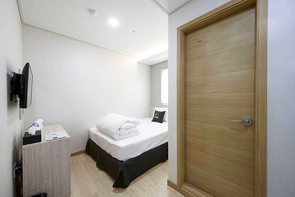 K-GUESTHOUSE Premium Nampo 1