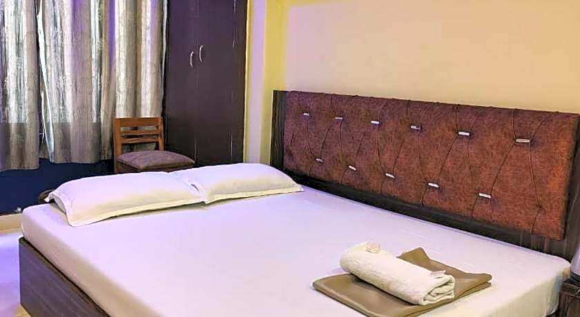 Khushi Paying Guest House