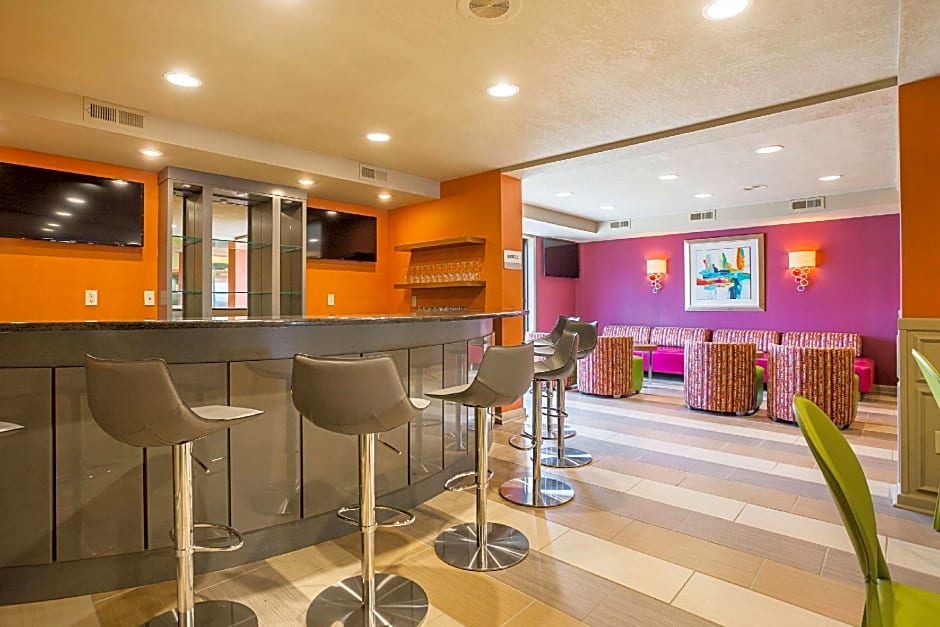 Clarion Inn & Suites