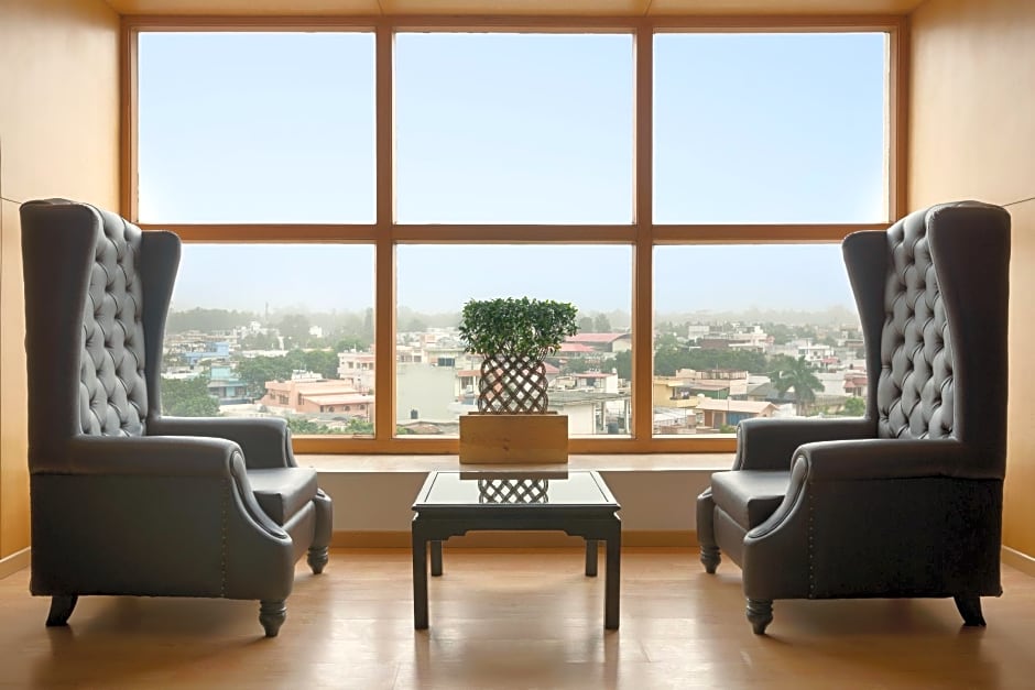 Ramada by Wyndham Dehradun Chakrata Road