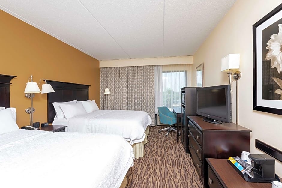 Hampton Inn By Hilton And Suites Cleveland-Airport/Middleburg Heights